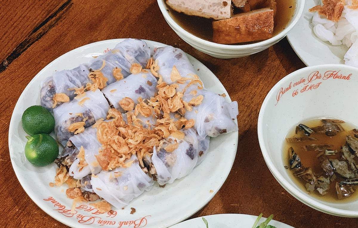 Bánh Cuốn Bà Hoành – Món Ăn Nổi Tiếng Của Hà Nội