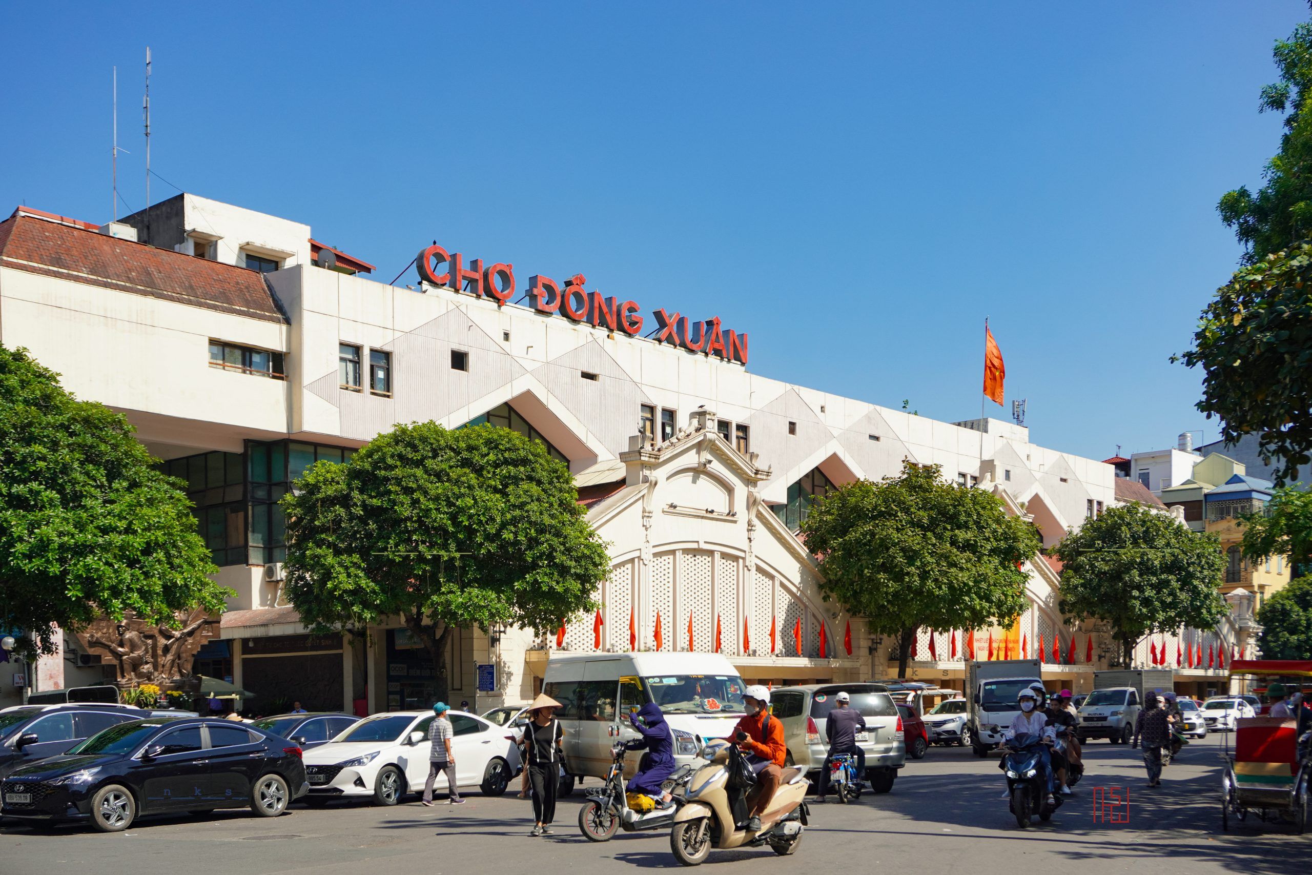 Chợ Đồng Xuân – Trung Tâm Thương Mại Sầm Uất Của Hà Nội