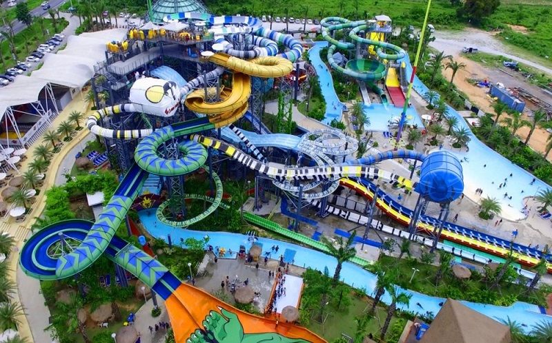 Công Viên Nước Hồ Tây – Điểm Đến Tuyệt Vời Cho Mọi Lứa Tuổi