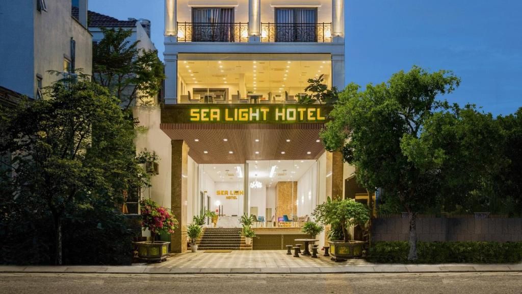 Sea Light Hotel: Khách sạn nổi tiếng tại phố An Thượng Đà Nẵng