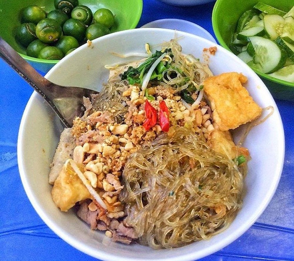 Miến Trộn Hà Thành – Hương Vị Đặc Sản Thủ Đô