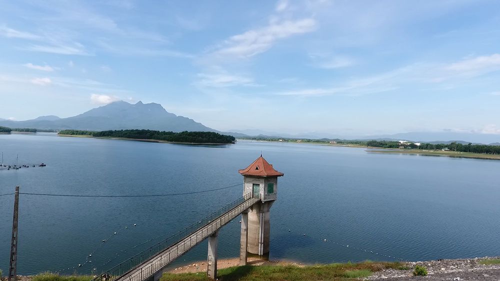 Hồ Suối Hai – Thiên Nhiên Tươi Đẹp và Thú Vị Tại Vùng Ngoại Ô Hà Nội