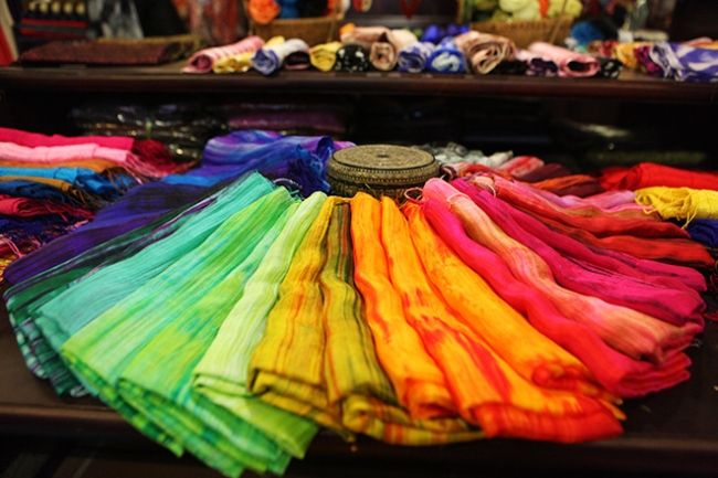 Lụa Vạn Phúc: Điểm Đến Lý Tưởng Tại Hà Nội