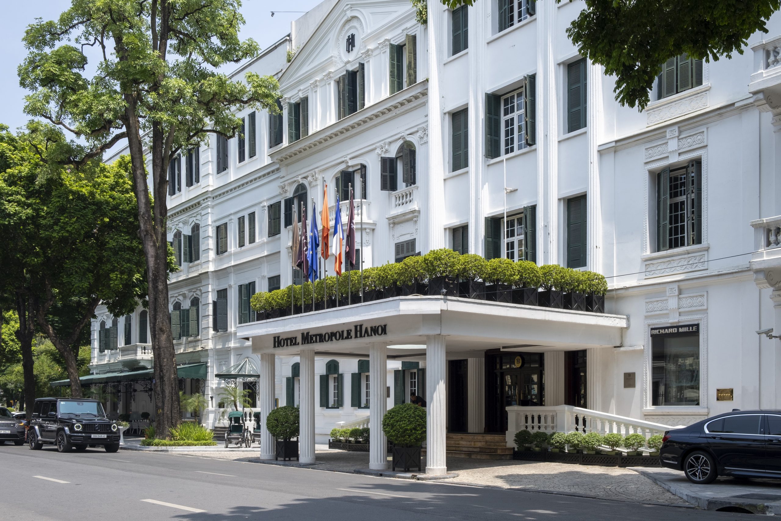 Khám Phá Khách Sạn Sofitel Legend Metropole Hanoi: Trải Nghiệm Sang Trọng Tại Hà Nội