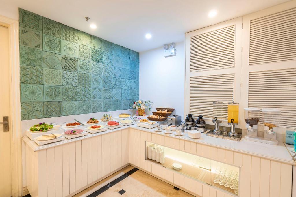 Minasi HanoiOi LakeSide Hotel: Trải Nghiệm Sang Trọng Tại Hồ Gươm