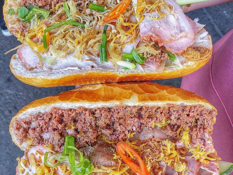 Bánh Mì Pate – Món Ăn Sáng Tạo Với Hương Vị Không Thể Quên