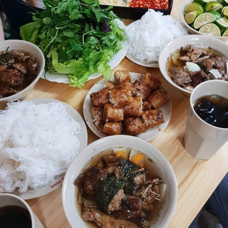 Bún Chả Hàng Mành – Hương Vị Truyền Thống Hà Nội