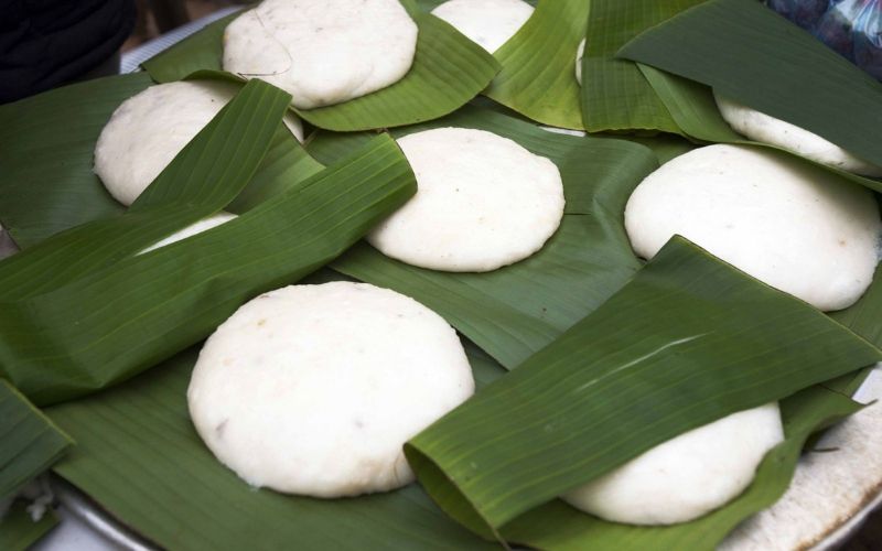 Cách Làm Bánh Dày: Tìm Hiểu Về Món Ăn Truyền Thống Và Quy Trình Làm Bánh Dày Tại Lan Viên Hotel
