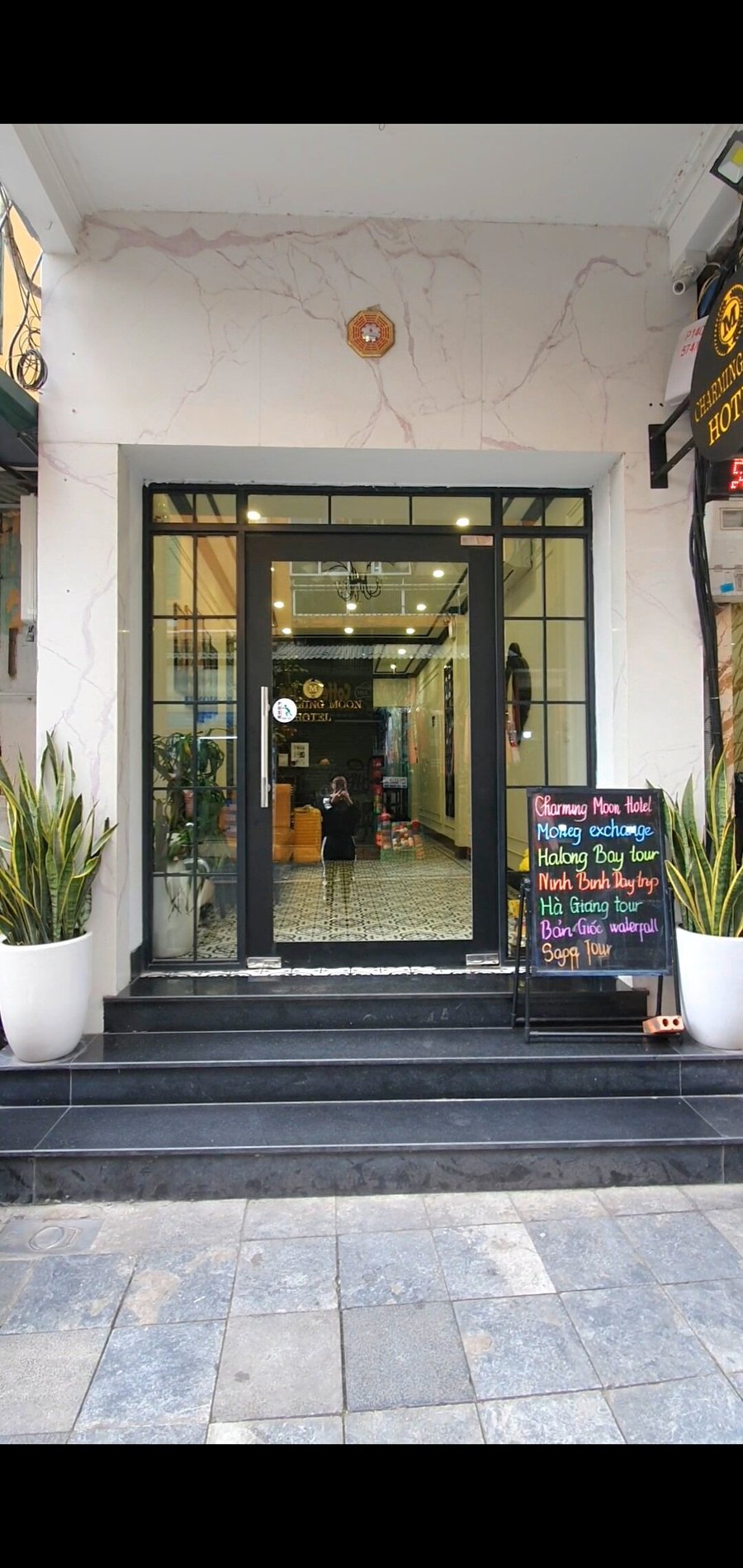 Charming Moon Hotel – Trải Nghiệm Mới Lạ Tại Trung Tâm Hà Nội