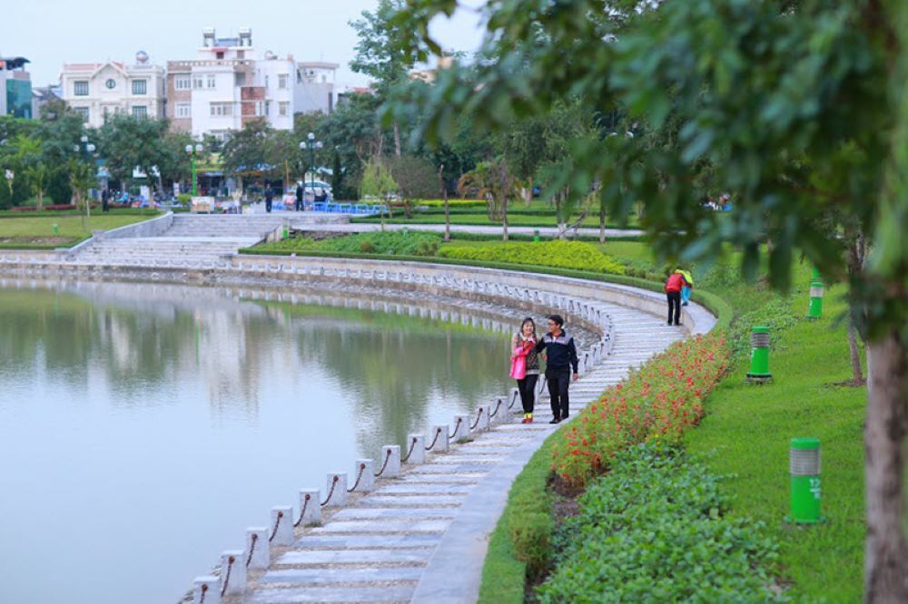 Công Viên Nghĩa Đô – Một Điểm Đến Lý Tưởng Cho Mọi Lứa Tuổi