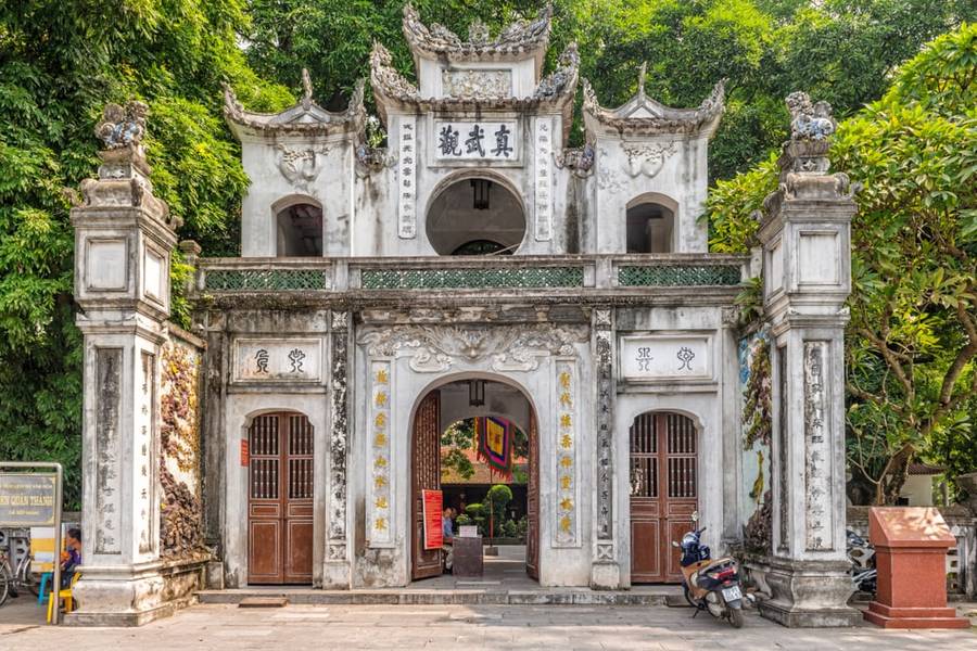 Đền Quán Thánh – Một Di Tích Lịch Sử Hấp Dẫn Giữa Hà Nội