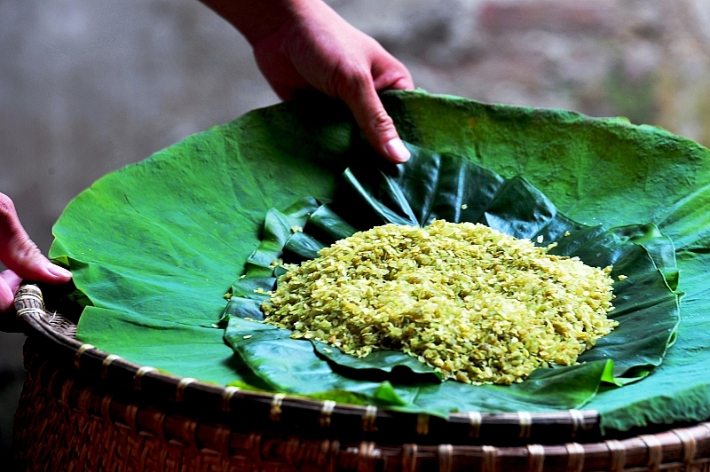 Khám Phá Cốm Làng Vòng &#8211; Đặc Sản Hà Nội Nổi Tiếng