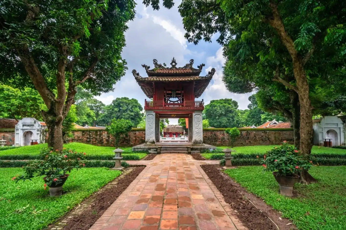 Khám Phá Văn Miếu – Quốc Tử Giám: Di Sản Văn Hóa Độc Đáo Của Thủ Đô Hà Nội