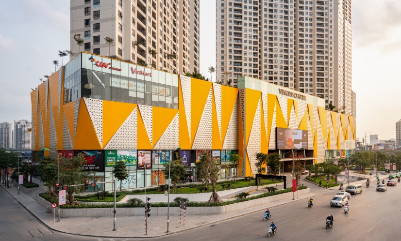 Khám Phá Vincom Center Trần Duy Hưng: Điểm Đến Lý Tưởng Cho Mọi Nhà Mua Sắm