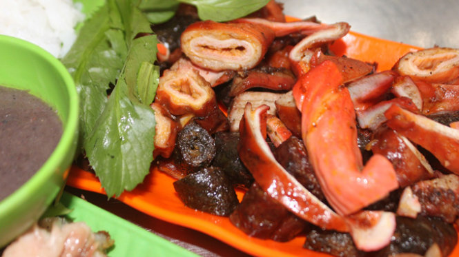 Lòng Rán – Món Ăn Đặc Sản Mới Lạ tại Lan Viên Hotel