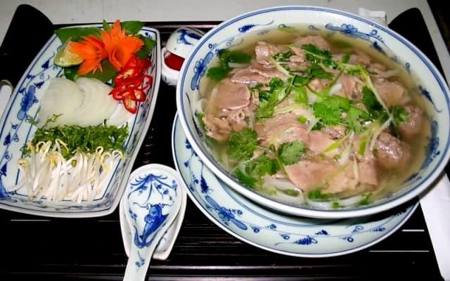 Phở Bát Đàn – Hương Vị Truyền Thống Hà Nội