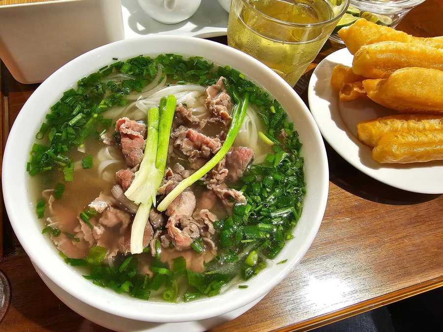 Phở Bò Lý Quốc Sư – Một Đặc Sản Đặc Trưng Của Hà Nội