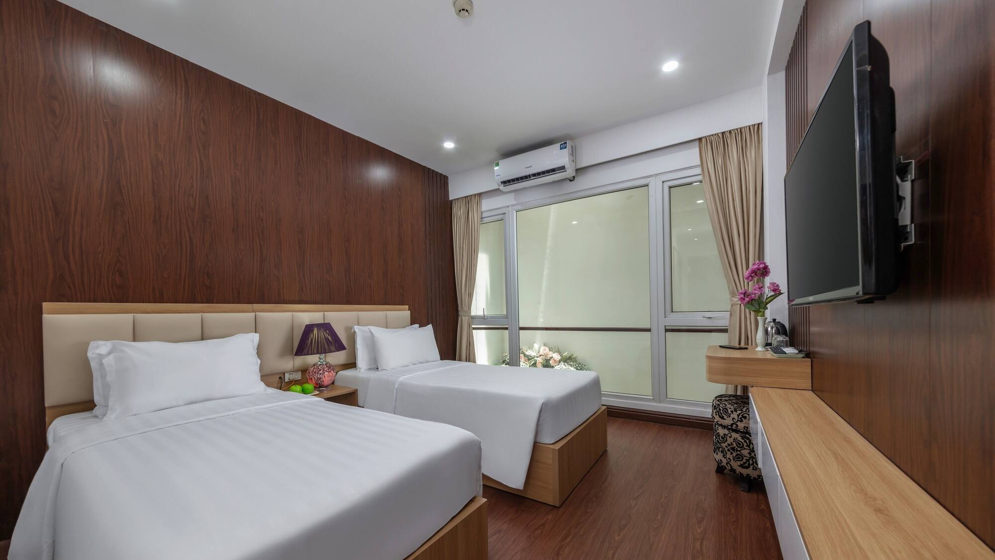 Top 10 Khách Sạn Có Dịch Vụ Massage Tại Hà Nội &#8211; Địa Chỉ Lý Tưởng Cho Chuyến Nghỉ Dưỡng Của Bạn