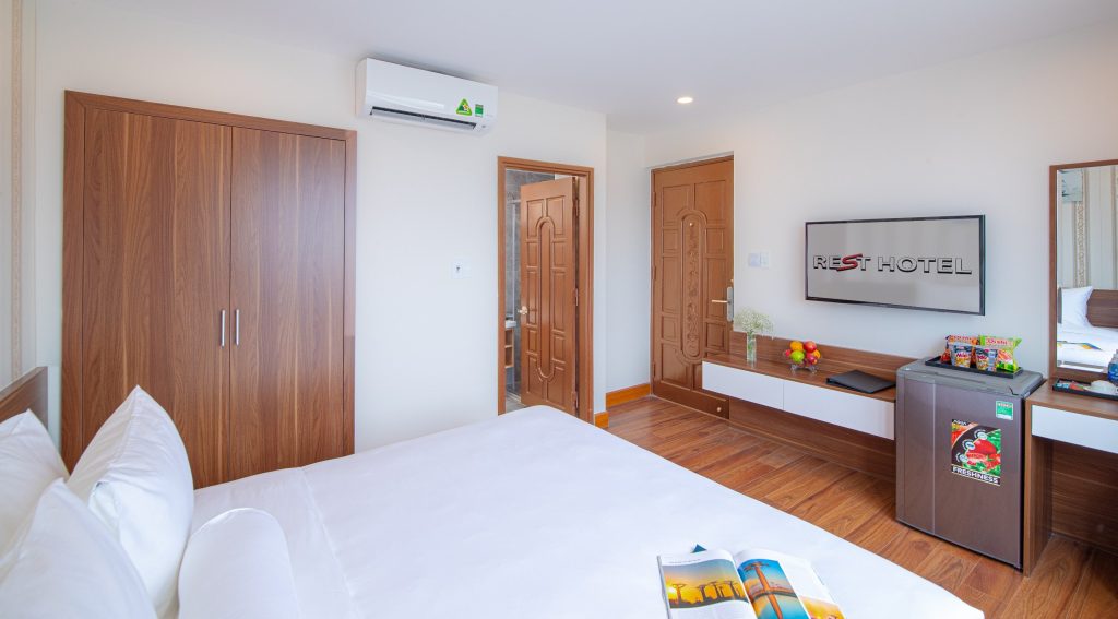 Rest Hotel: Khách Sạn Có View Ngắm Trọn Biển Nguyễn Tất Thành