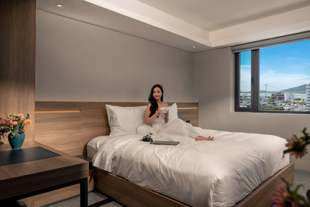 Rest Hotel: Khách Sạn Có View Ngắm Trọn Biển Nguyễn Tất Thành