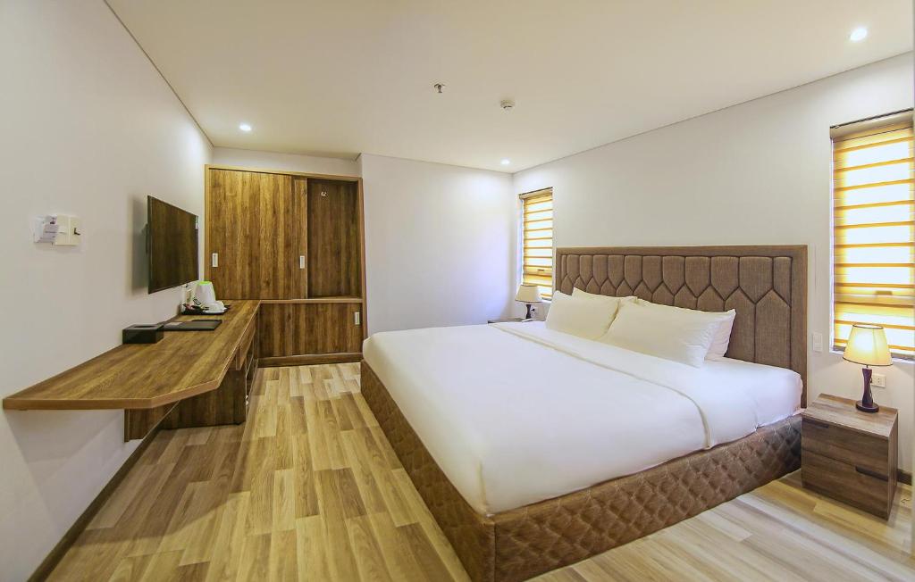 Sea Light Hotel: Khách sạn nổi tiếng tại phố An Thượng Đà Nẵng